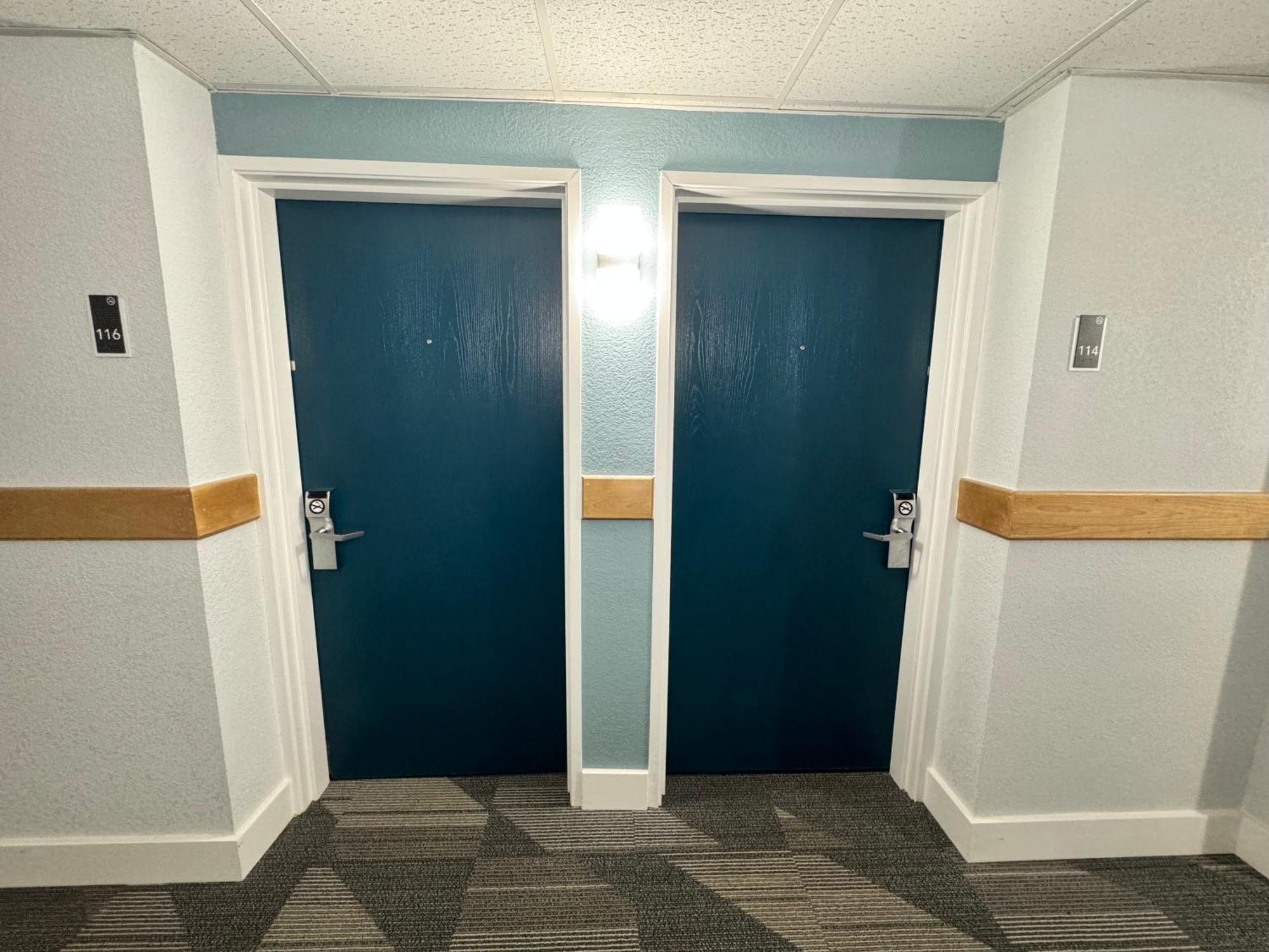 Hotel 6 East Syracuse, Ny - Airport