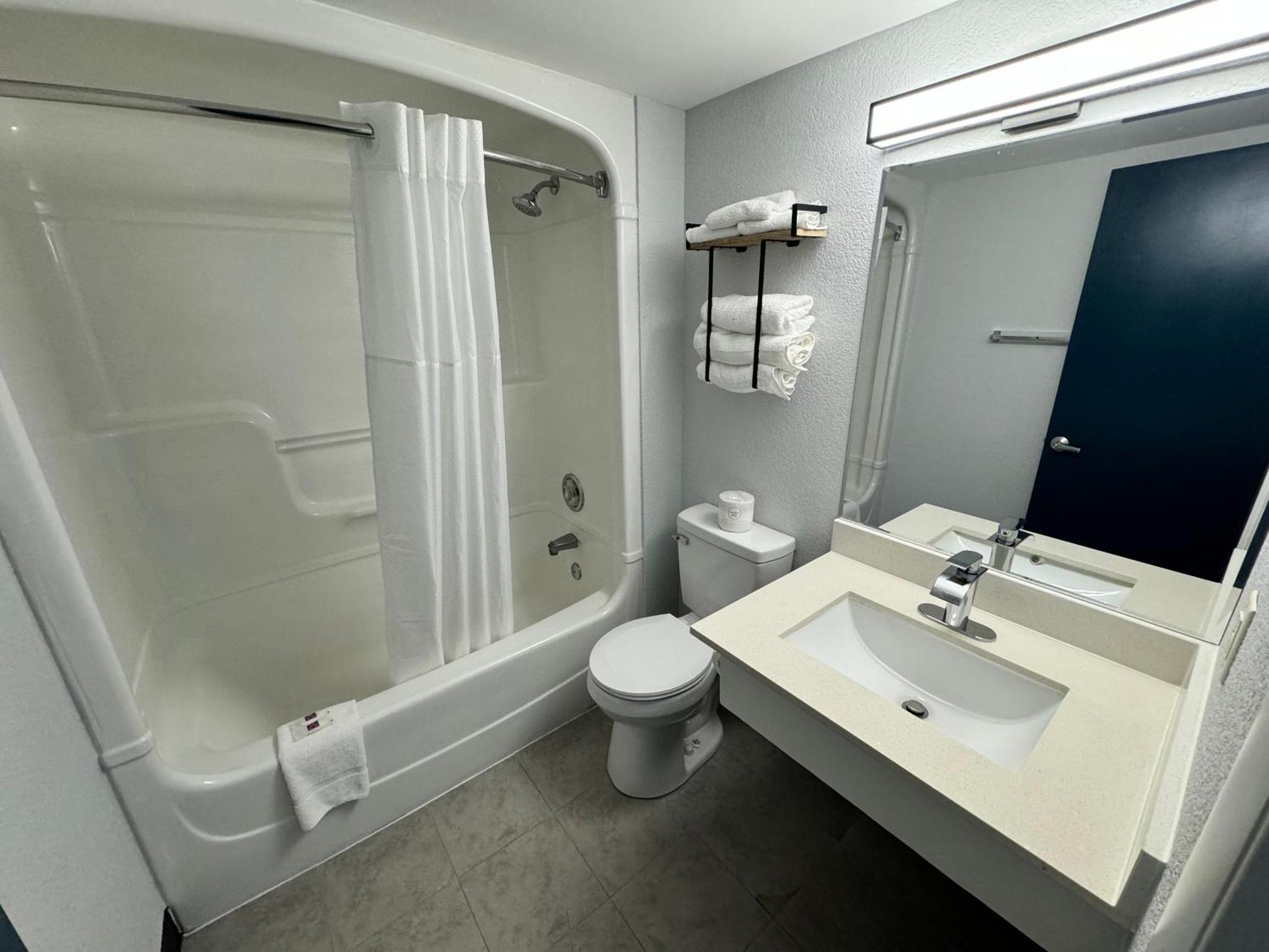 6 East Syracuse, Ny - Airport Hotel Syracuse