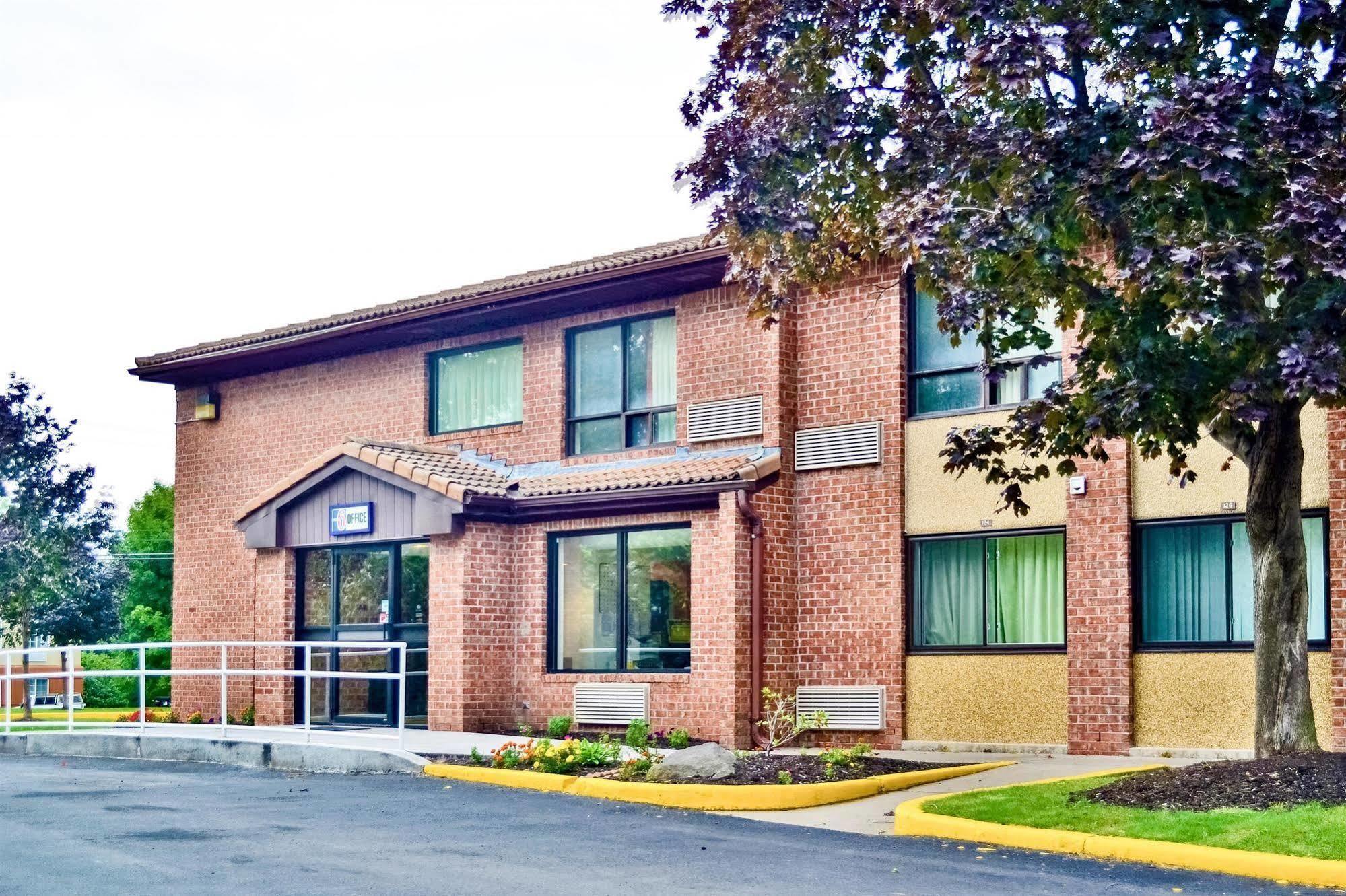 6 East Syracuse, Ny - Airport Hotel 2*